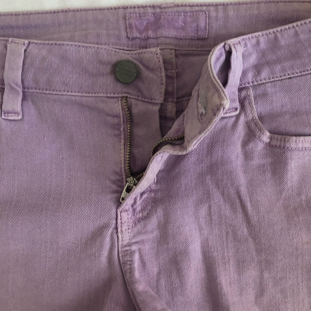 Guess Denim Shorts ( Size 29) - Picture 3 of 8